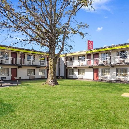 Econo Lodge Inn & Suites Terre Haute Kültér fotó