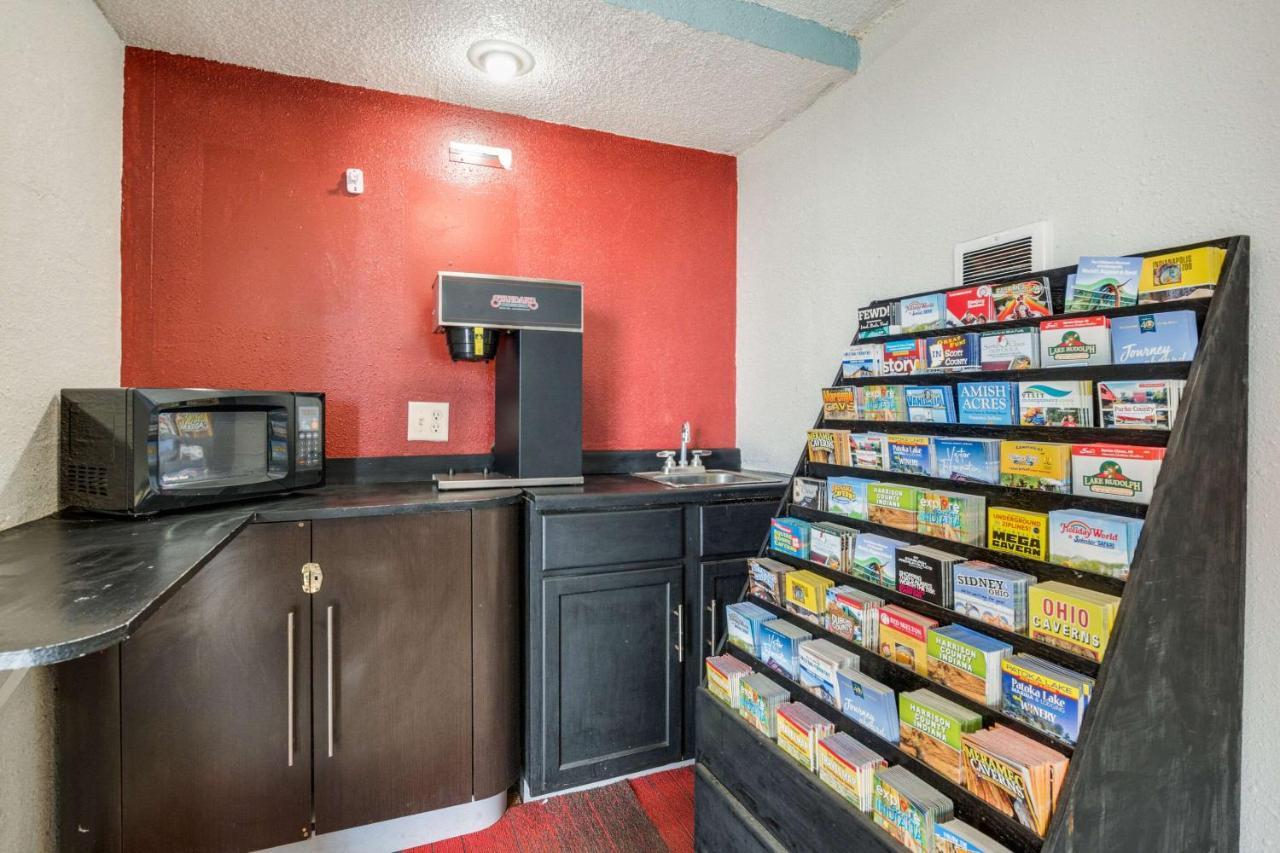 Econo Lodge Inn & Suites Terre Haute Kültér fotó