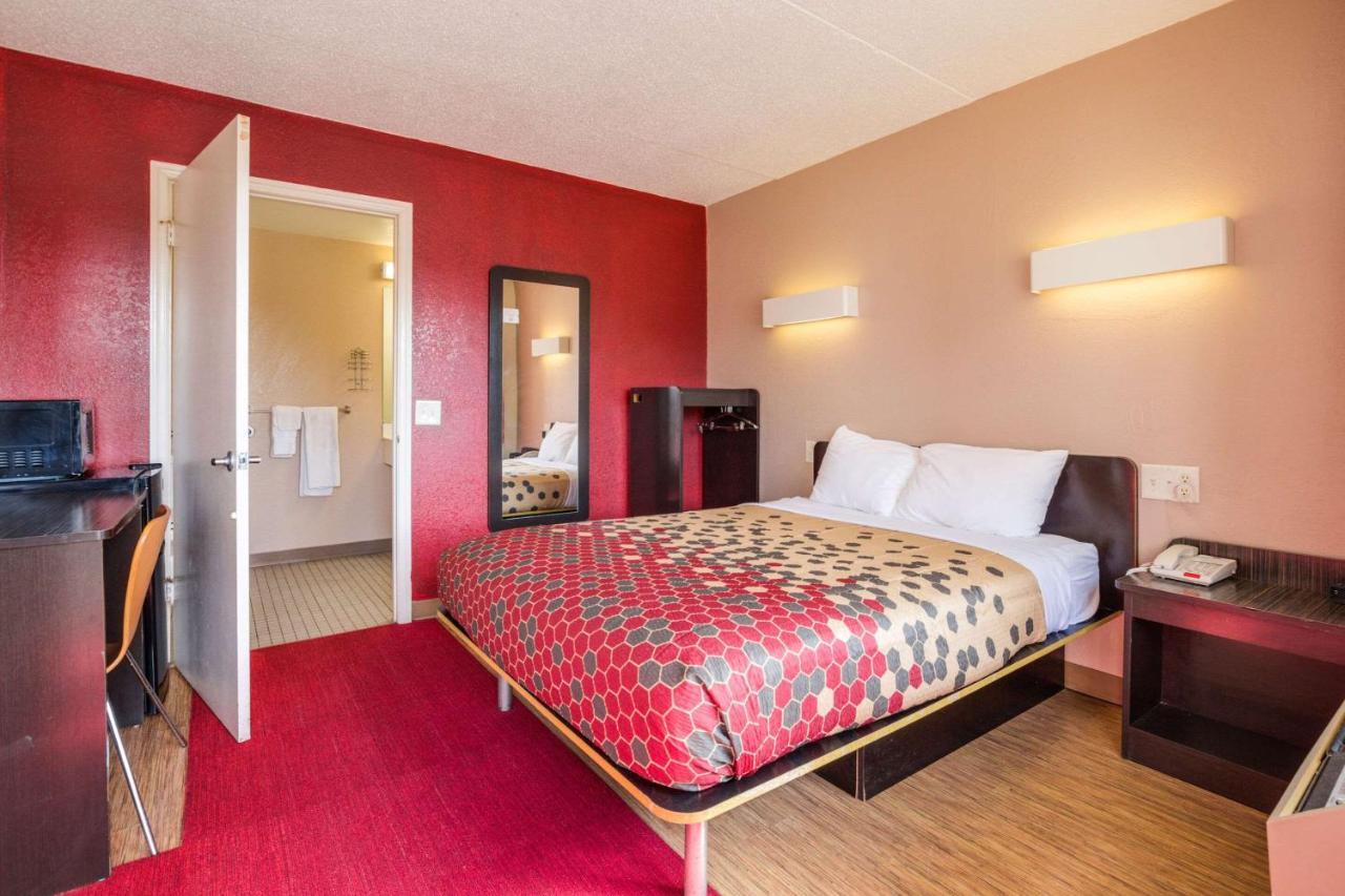 Econo Lodge Inn & Suites Terre Haute Kültér fotó