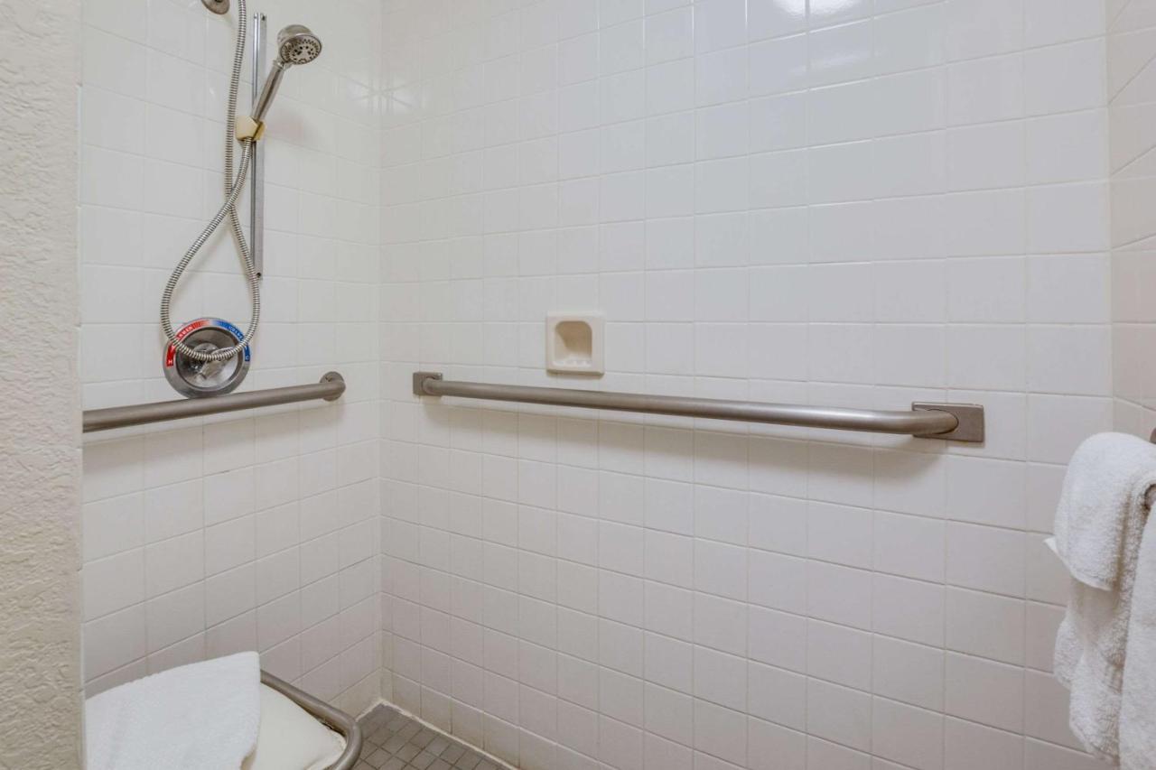 Econo Lodge Inn & Suites Terre Haute Kültér fotó